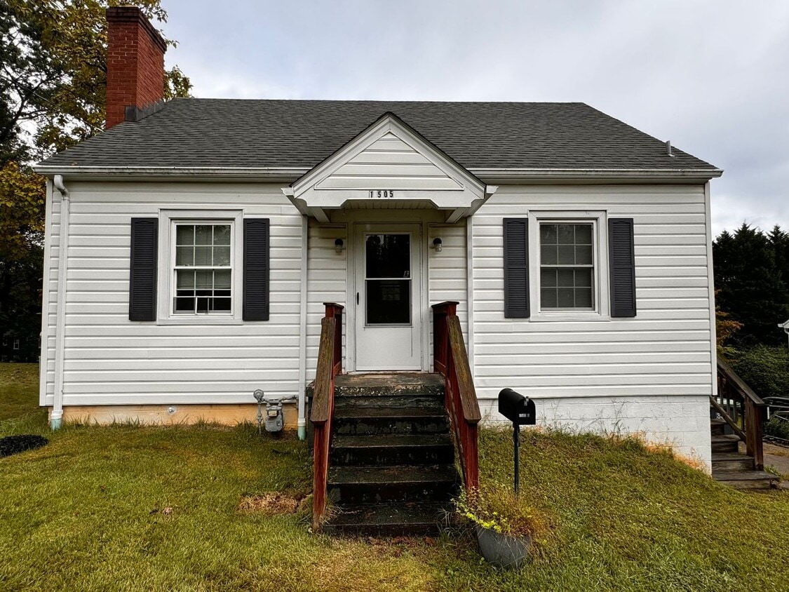 Photo - 1505 Broad Ave. Duplex