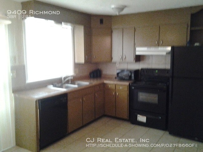 Foto del edificio - 9409 Richmond Dr