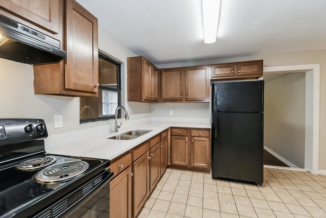 Building Photo - 3086 W 18th St