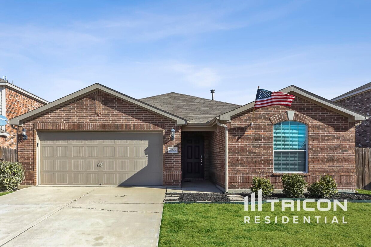 Primary Photo - 2025 Fairview Dr