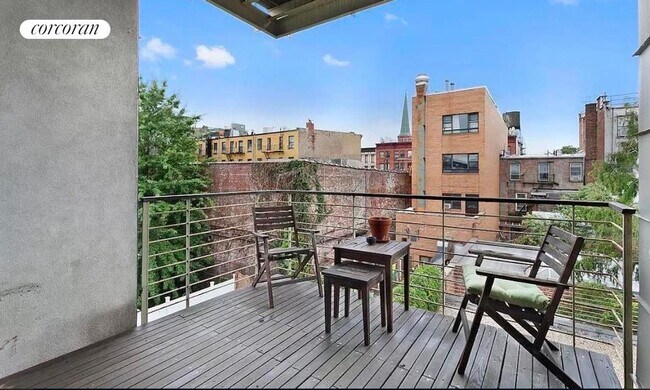 Foto del edificio - 186 Powers St