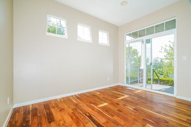 Foto del edificio - 1929 16th Ln NE