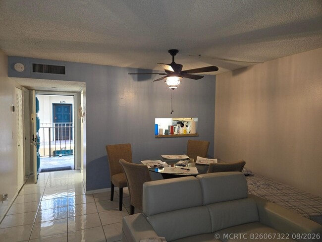 Building Photo - 5190 Las Verdes Cir
