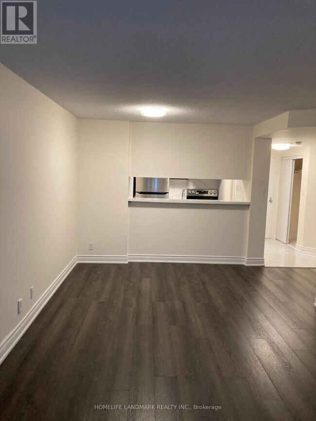 Photo du bâtiment - 711-1711 Bay St.