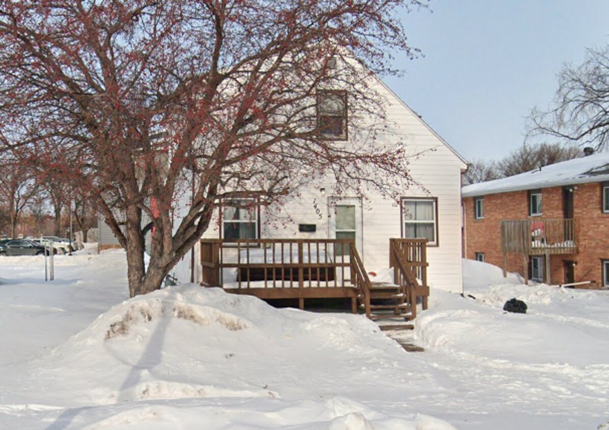 Building Photo - 3 Bedroom Rental Home Available in Roosevelt Neighborhood!