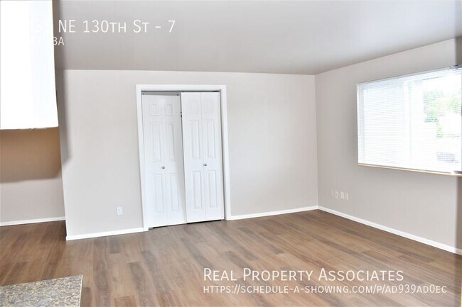 Foto del edificio - 3035 NE 130th St