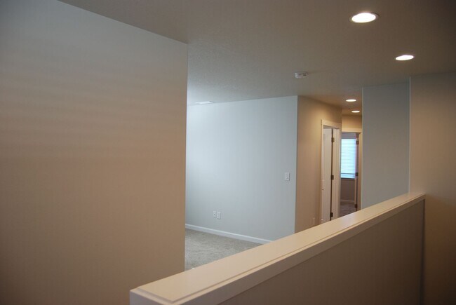 Foto del edificio - Great Suburban 3 Bed 2.5 Bath Home in Minn...