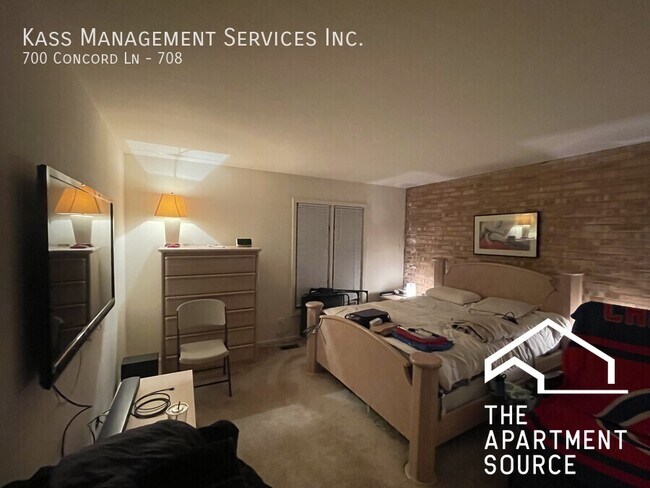 Foto del edificio - 700 Concord Ln