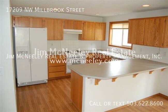 Building Photo - Last Month’s Rent is FREE!! Pet-Friendly R...