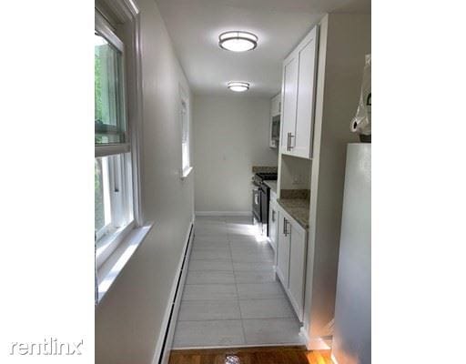 Building Photo - 1 br, 1 bath Condo - 75 N Paul St 5 Unit 5