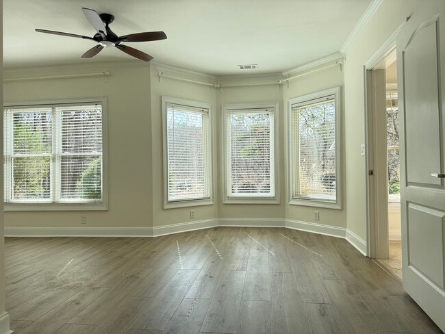 Building Photo - 3930 Paper Mill Rd SE