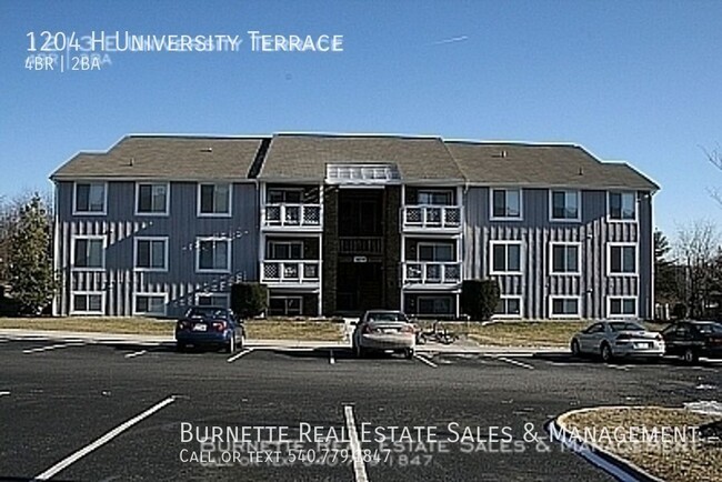 Building Photo - Great location close to Virginia Tech