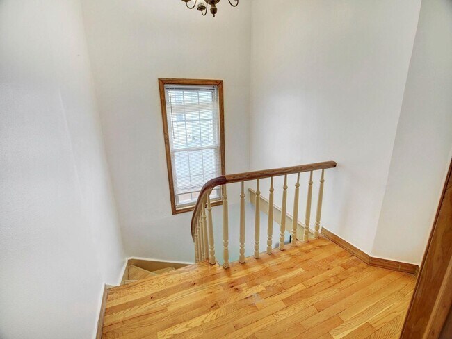 Foto del edificio - 921 Paterson Plank Rd