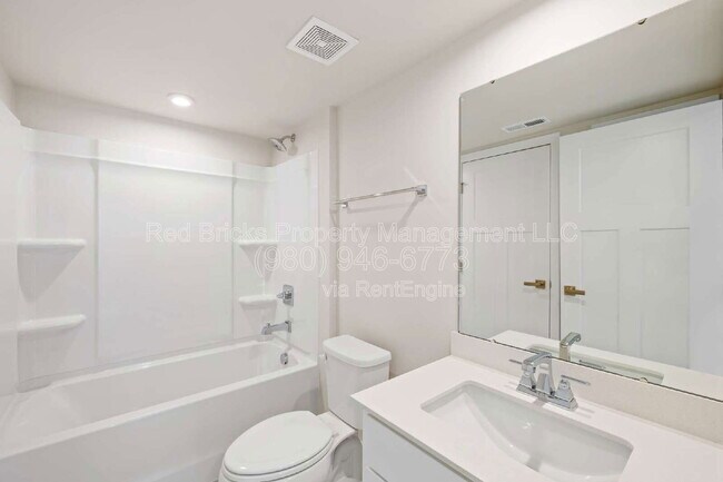 Building Photo - 513 Bailey Mls Dr