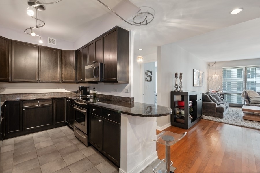 Primary Photo - 130 N Garland Ct