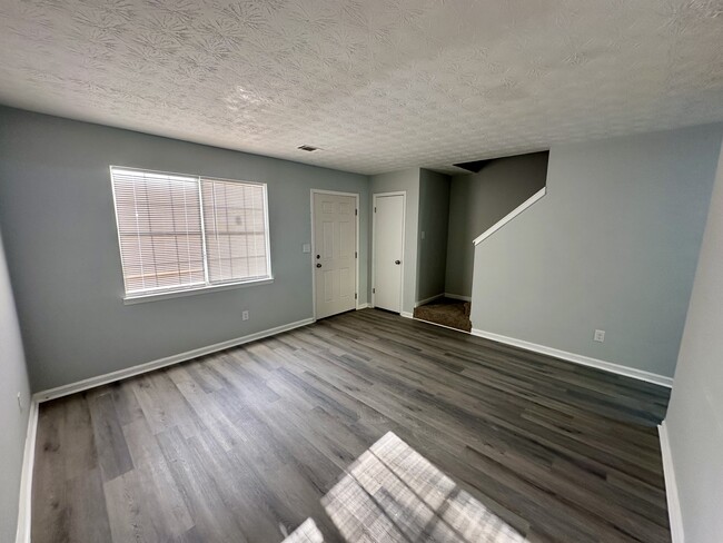 Building Photo - 1749 Hunting Creek Dr SE