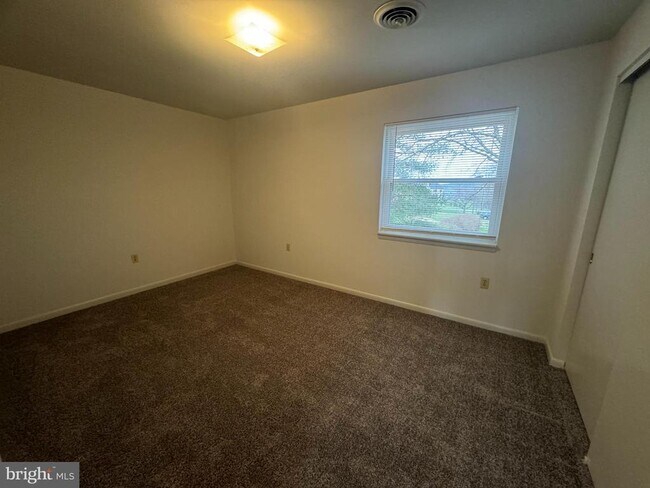 Foto del edificio - 3874 Shadywood Dr