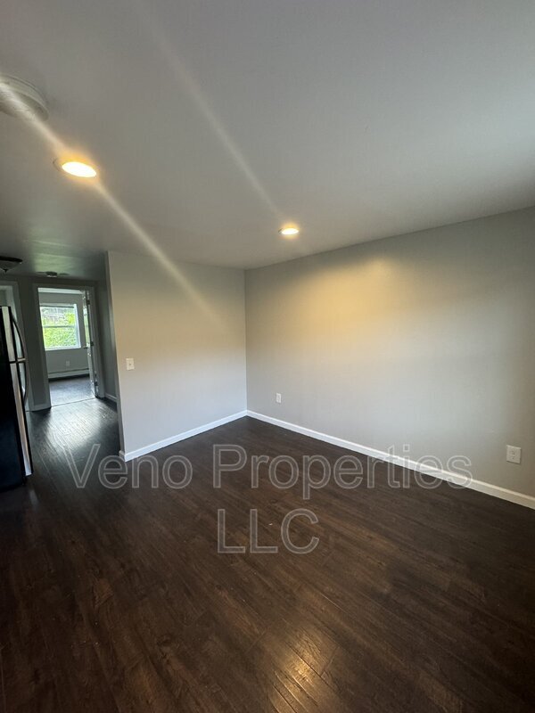 Building Photo - 61 14th St