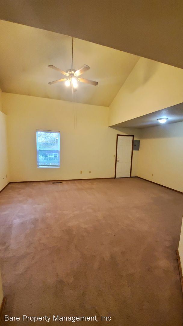 Foto del edificio - 2 br, 2 bath House - 3214 Ridgecrest Court
