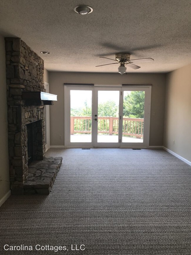 Building Photo - 4 br, 3 bath House - 2320 Golf Club Court