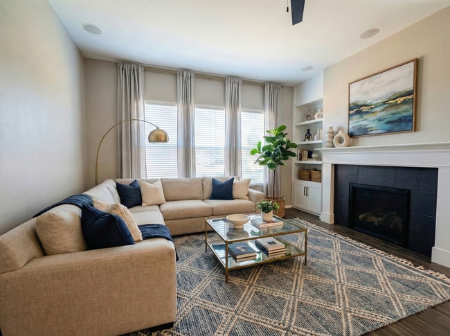 Sala de estar - 7762 S Quantock Way