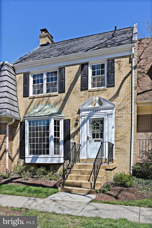 Foto principal - 7380 Montcalm Dr