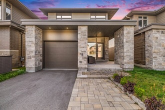 Building Photo - 334 Lysander Pl