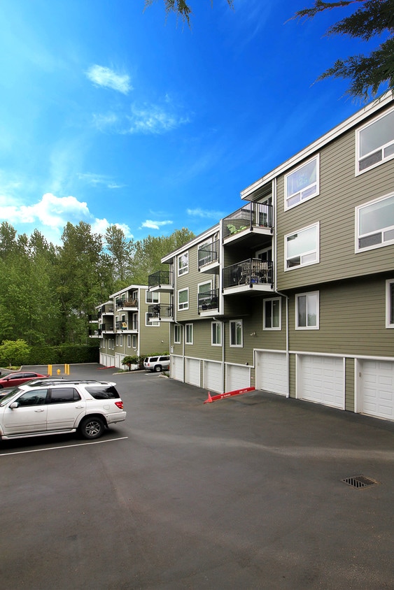 Primary Photo - 4100 Lake Washington Blvd N