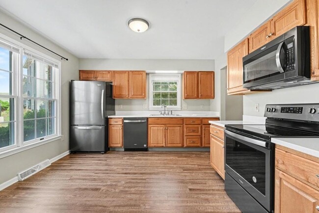 Building Photo - 616 Park Ridge Dr