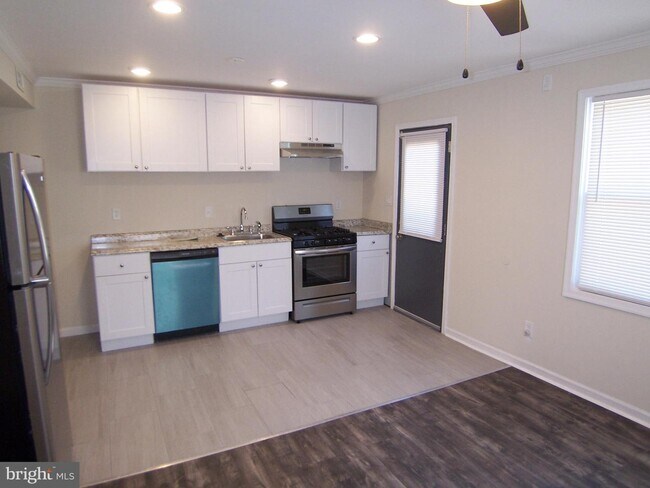Foto del edificio - 2126 Sunnythorn Rd