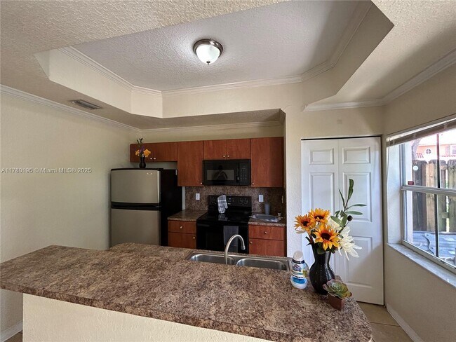 Foto del edificio - 2279 Anchor Ct