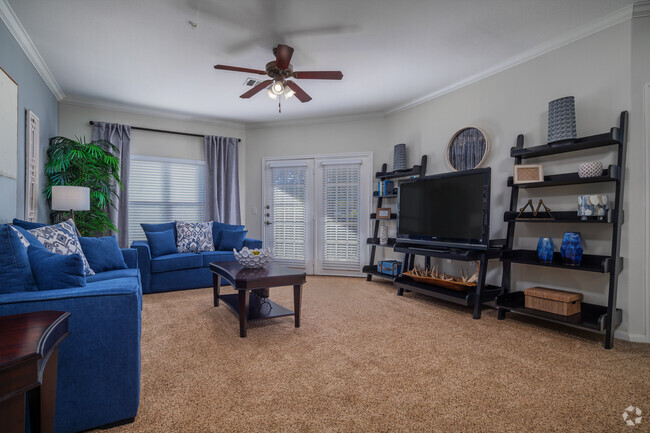 1BR, 1BA - 841SF Living Room - Montecristo Apartments