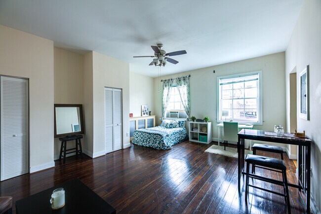 Foto del edificio - 709 St Paul St