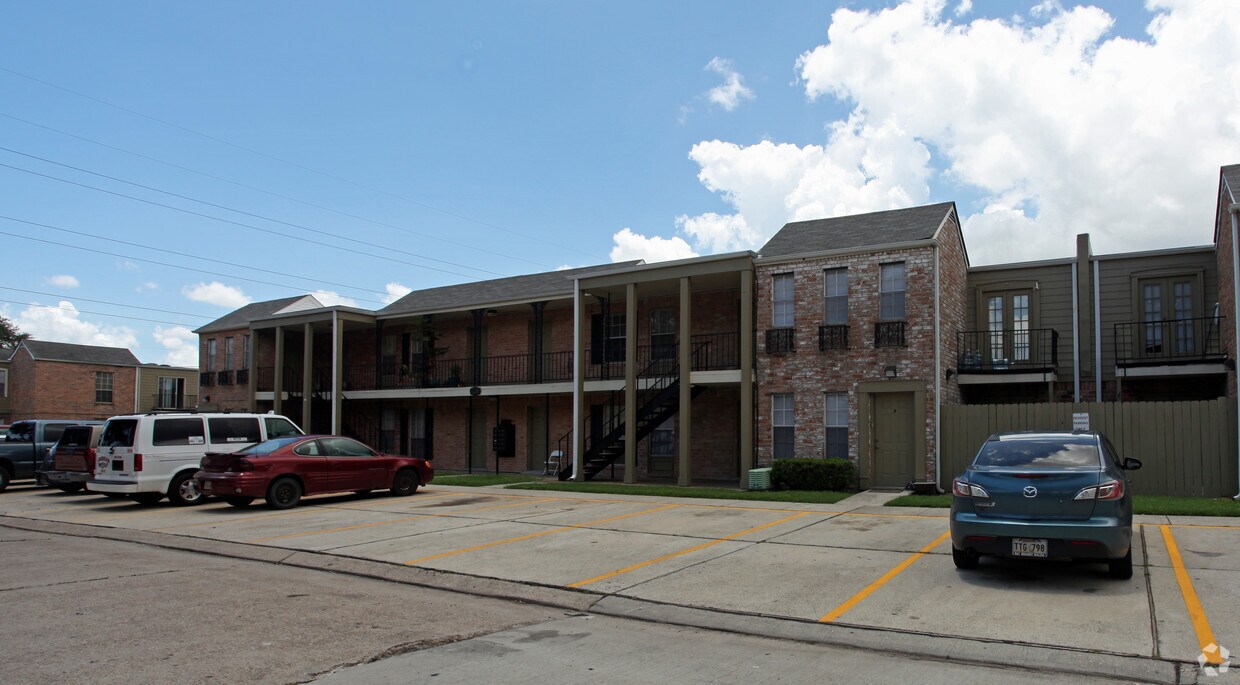 2726 Gehring Dr, Gretna, LA 70053 Apartments in Gretna, LA