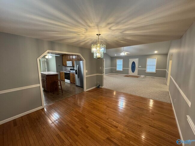 Foto del edificio - 104 Cypress Cir