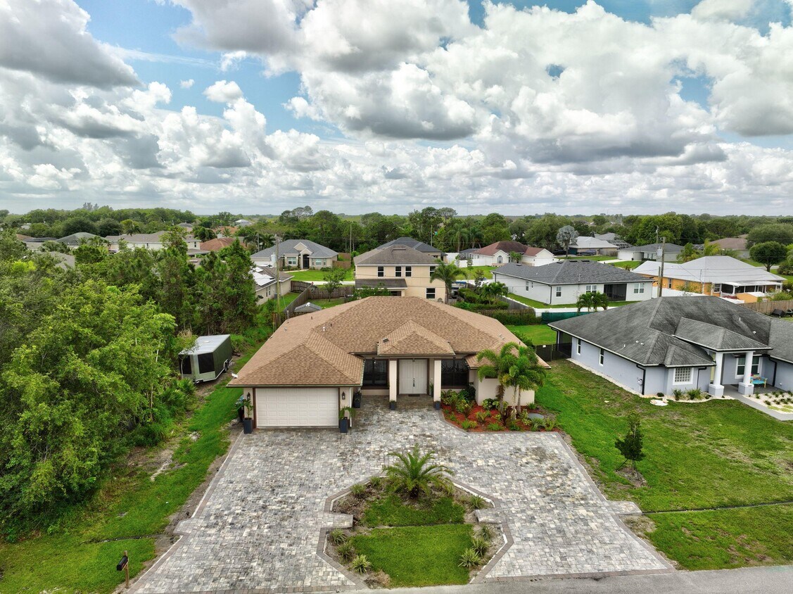 340 SW Film Ave, Port Saint Lucie, FL 34953 House for Rent in Port
