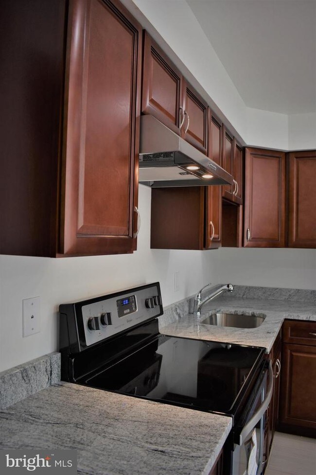 Foto del edificio - 11648 Drumcastle Terrace