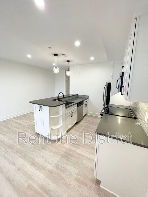 Foto del edificio - 1239 Kenyon St NW