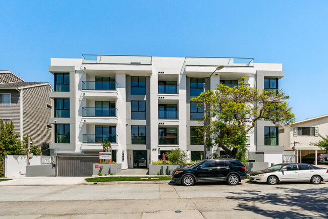 Building Photo - Rexford House