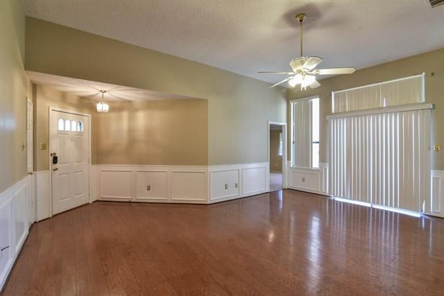 Building Photo - 5500 Silver Maple Dr