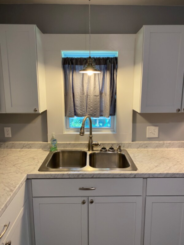 Foto principal - 1402 Little Neck Rd