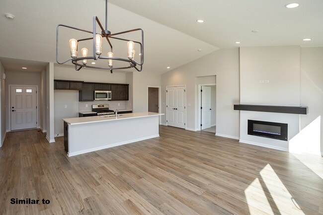 Building Photo - 1827 Tuscany Dr SE