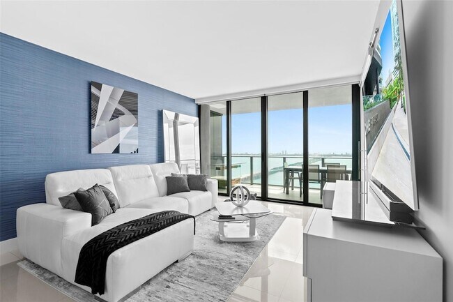 Foto del edificio - 3131 NE 7th Ave
