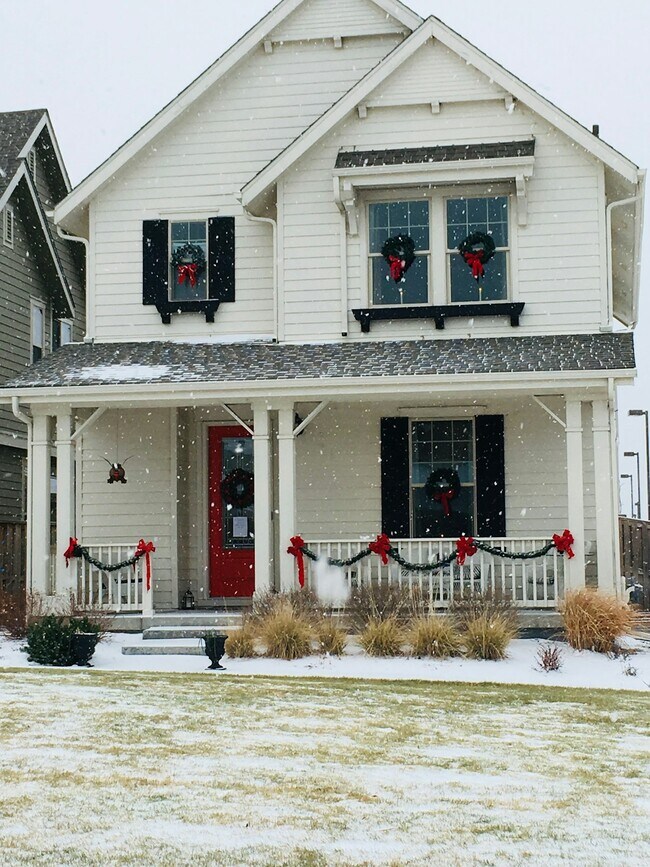 Foto del edificio - 8002 E 49th Pl