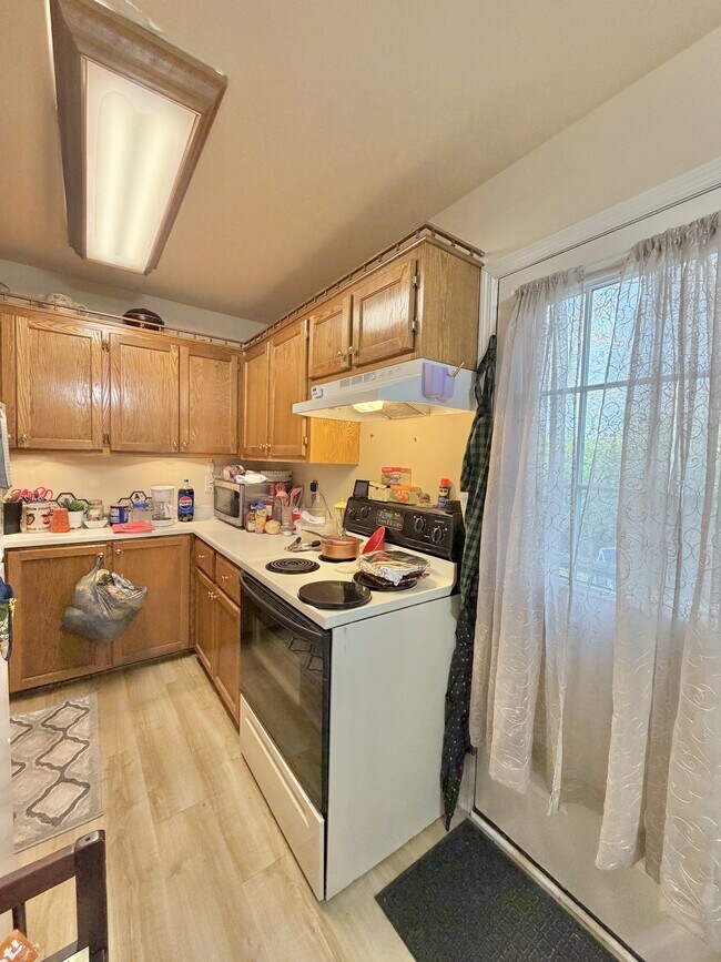 Foto del edificio - 305 Lake St