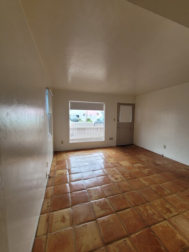 Foto del edificio - 739 Wave Crest Ct