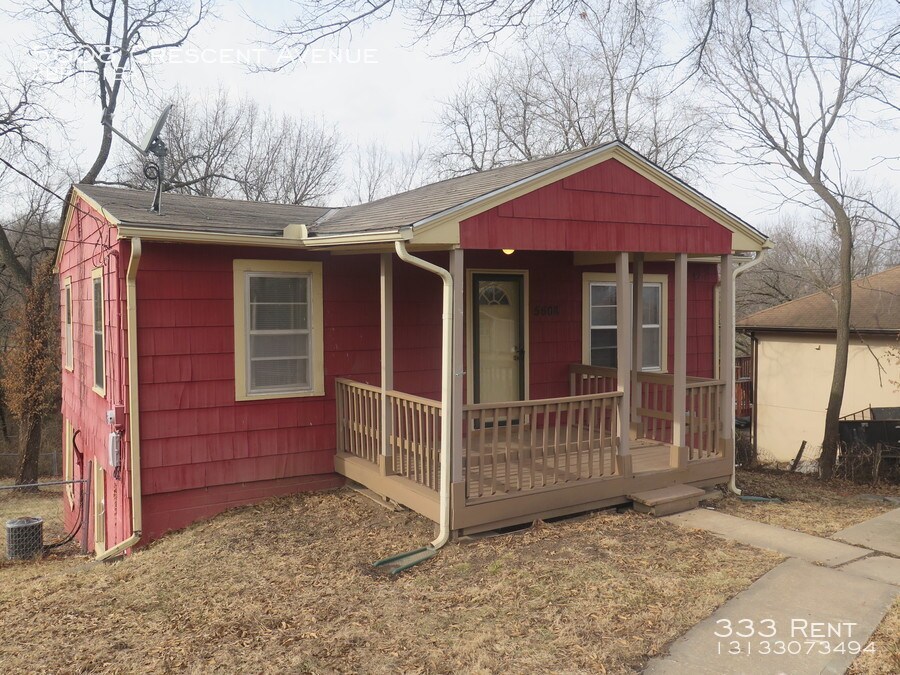 Adorable home with outdoor spaces! House for Rent in Raytown, MO