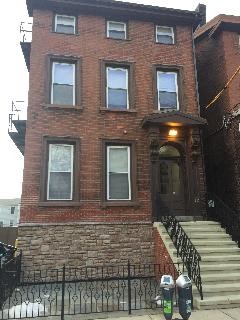 Primary Photo - 142 York St