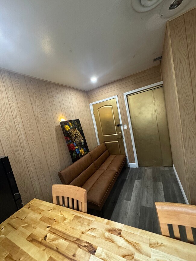 Foto del edificio - 3964 NW 39th Ave