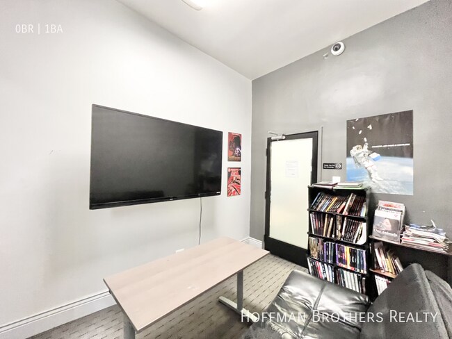 Foto del edificio - 1010 Bush St